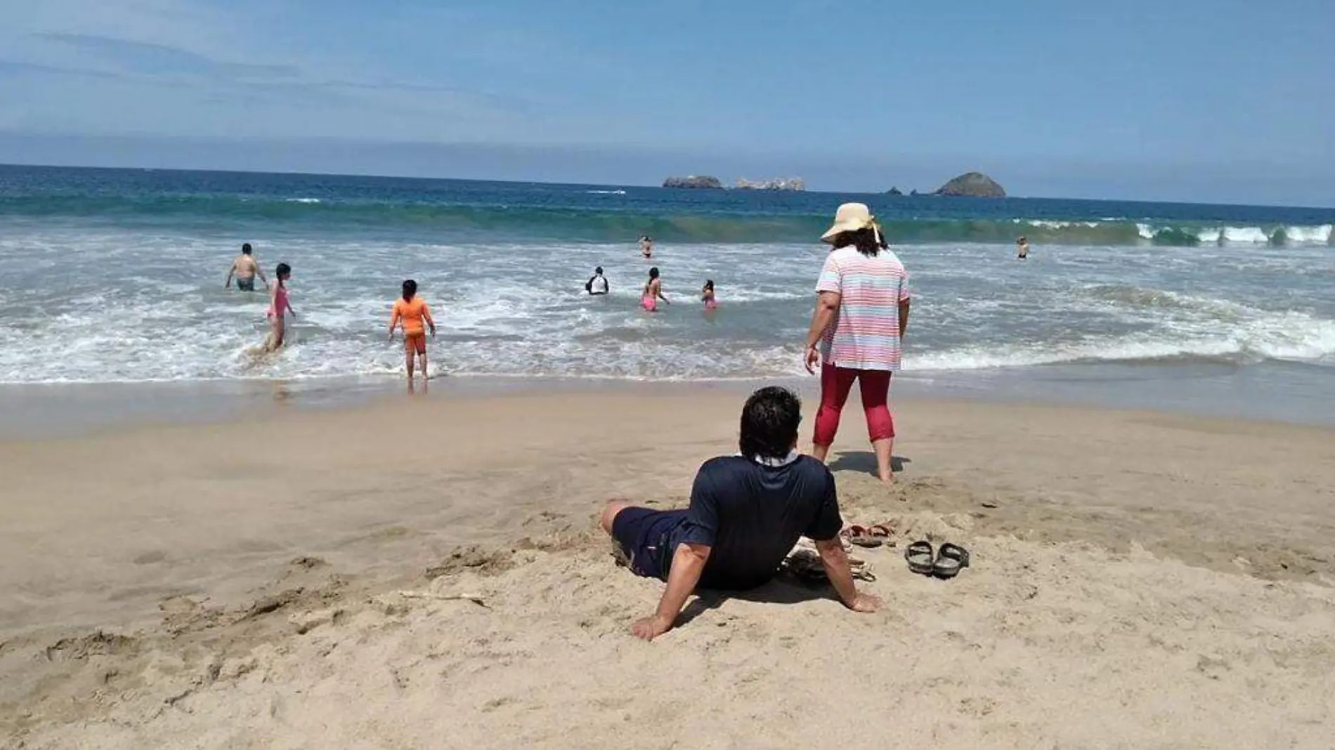 playa zihuatanejo